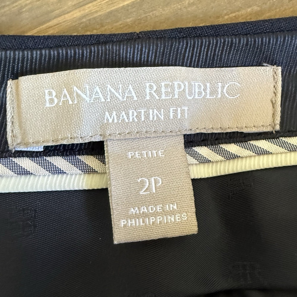 Banana Republic dark navy dress trousers - Picture 5 of 8